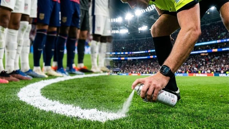 tai-sao-trong-tai-thuong-phun-son-trang-len-san